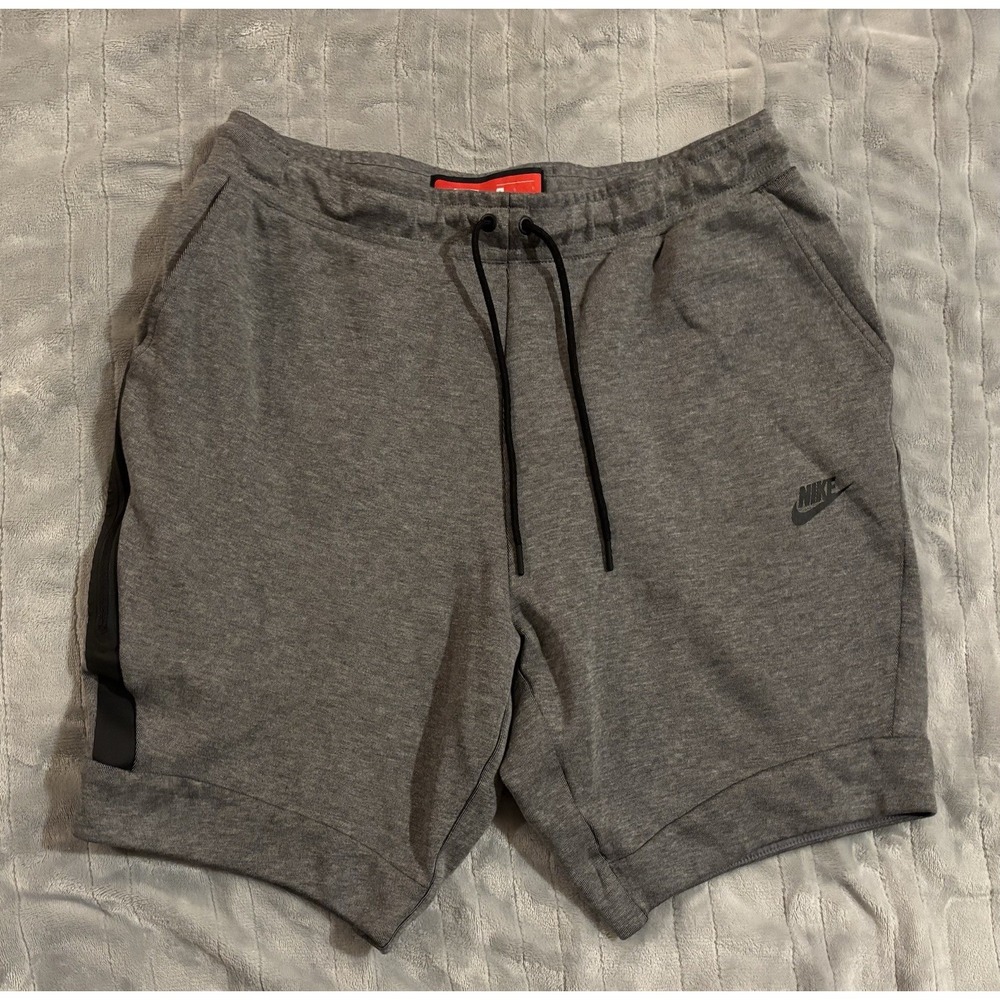 Nike Sportswear Tech Fleece Sweat Shorts Mens L Gray 928513-063
